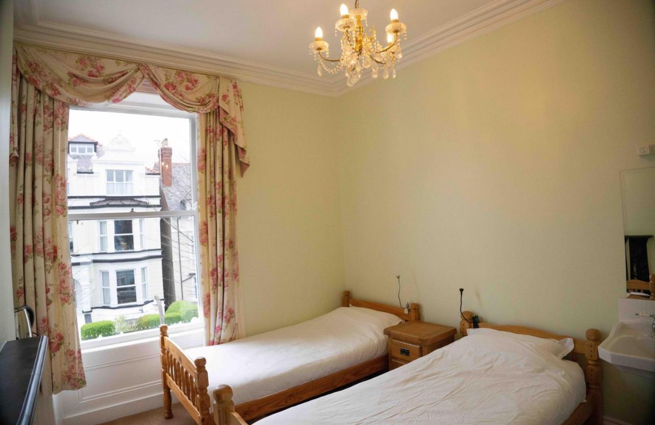 Llandudno Hostel Экстерьер фото
